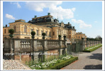 дворец Drottningholm с противоположной стороны