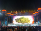 Праздничный Гала-концерт на центральной площади университета Цинхуа.