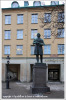 Riksdagens hus и памятник Lars Johan Hierta